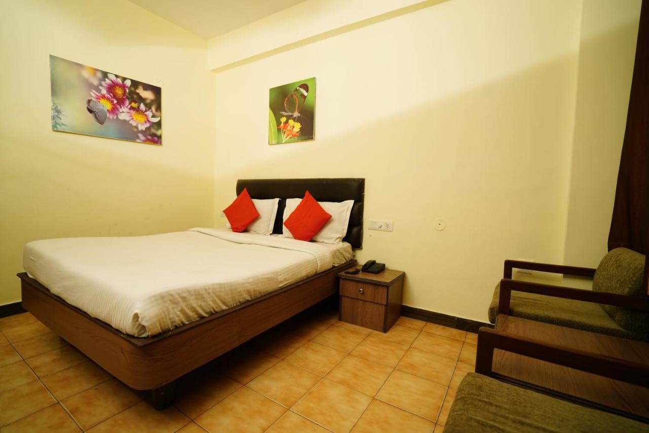 Hotel Gaurab Near Paltan Bazaar دهرادون المظهر الخارجي الصورة