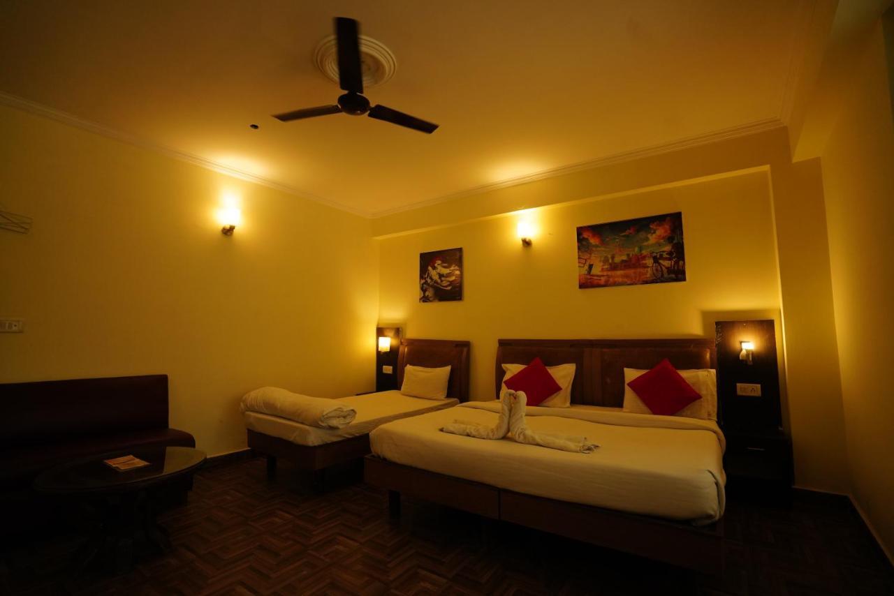 Hotel Gaurab Near Paltan Bazaar دهرادون المظهر الخارجي الصورة